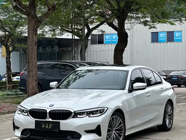 BMW 3 Series 2021