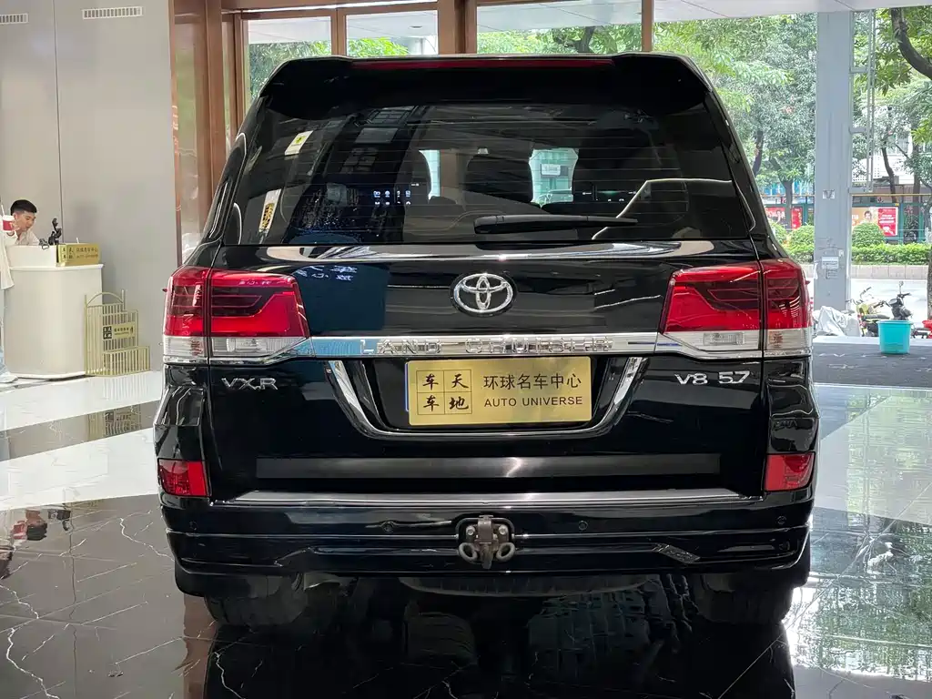 Toyota Land Cruiser 2019 — фото 23