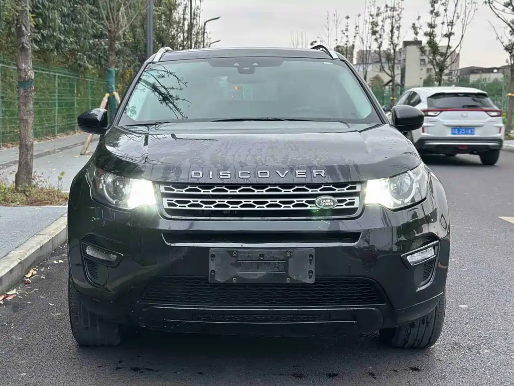 Land Rover Discovery Sport 2017 — фото 2