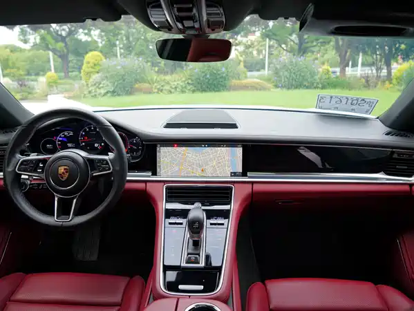 Porsche Panamera 2019