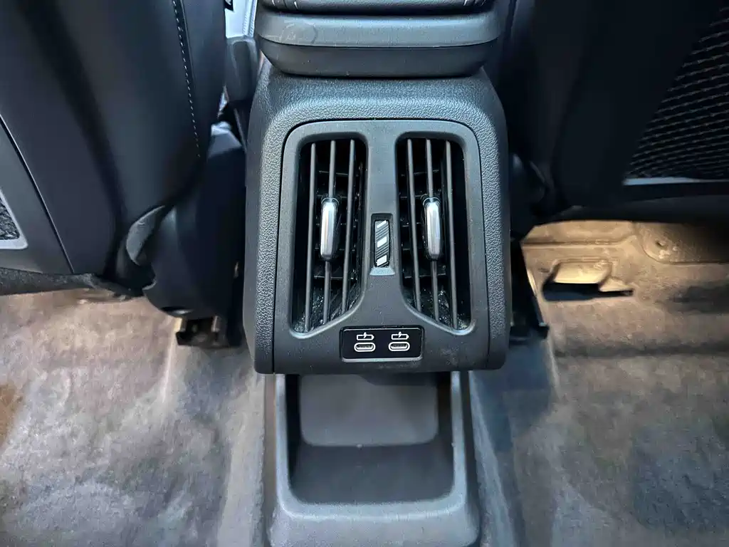 BMW X1 2023 — фото 17