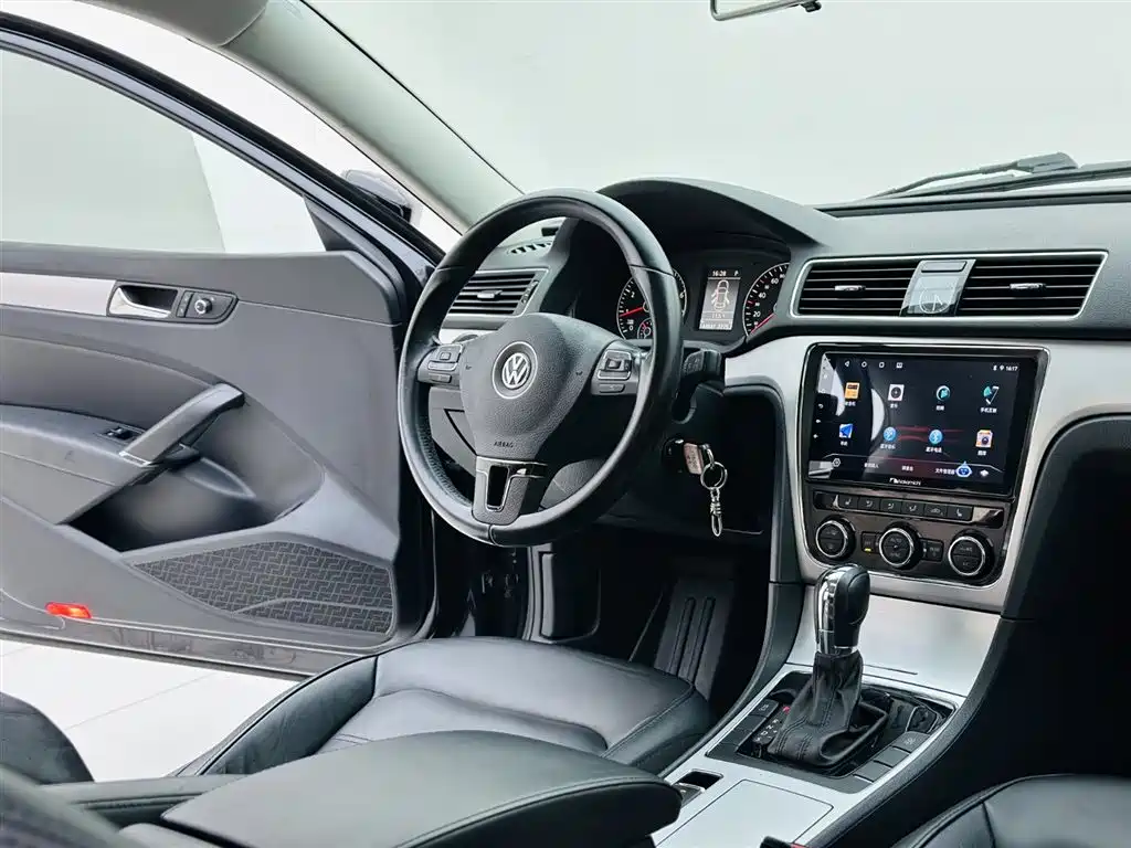 Volkswagen Passat 2015 — фото 16