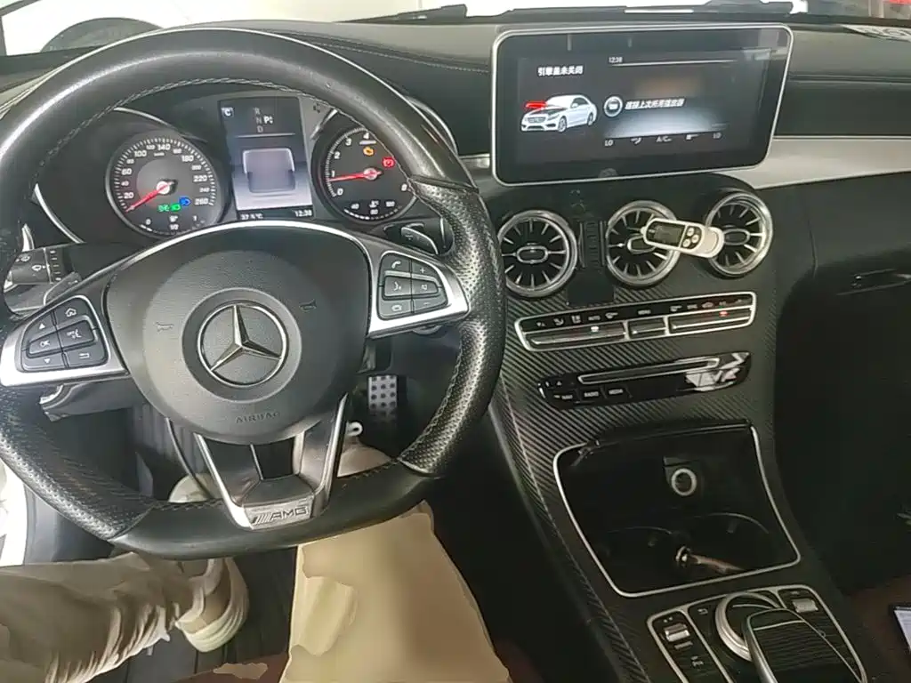Mercedes-Benz C-Class 2016 — фото 10