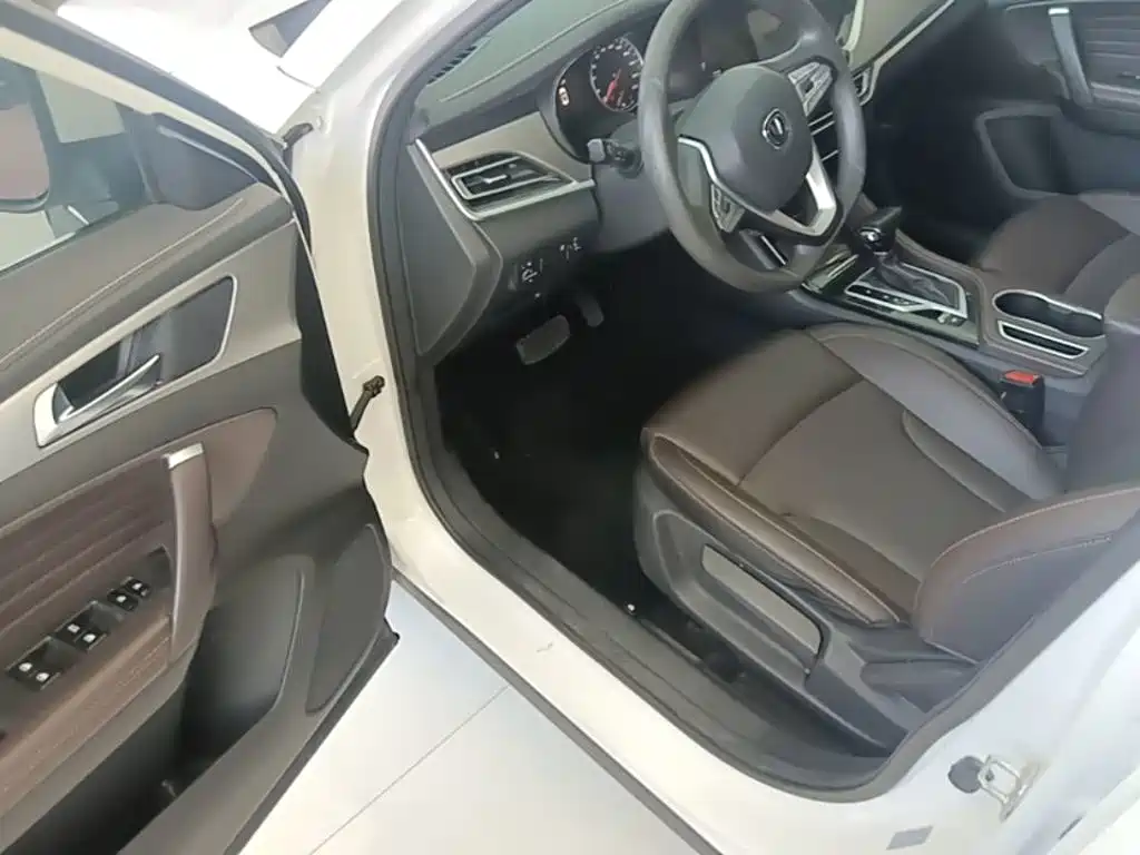 Changan CS35PLUS 2020 — фото 16