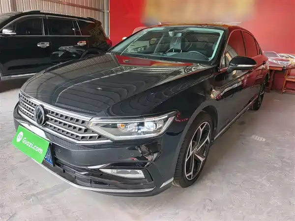 Volkswagen Magotan 2023