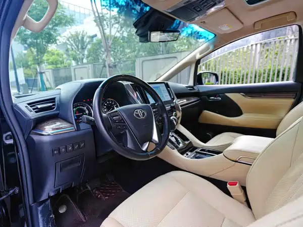 Toyota Vellfire 2021