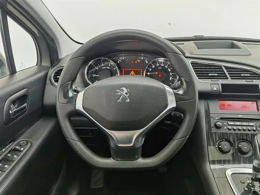 Peugeot 3008 2015 — фото 11