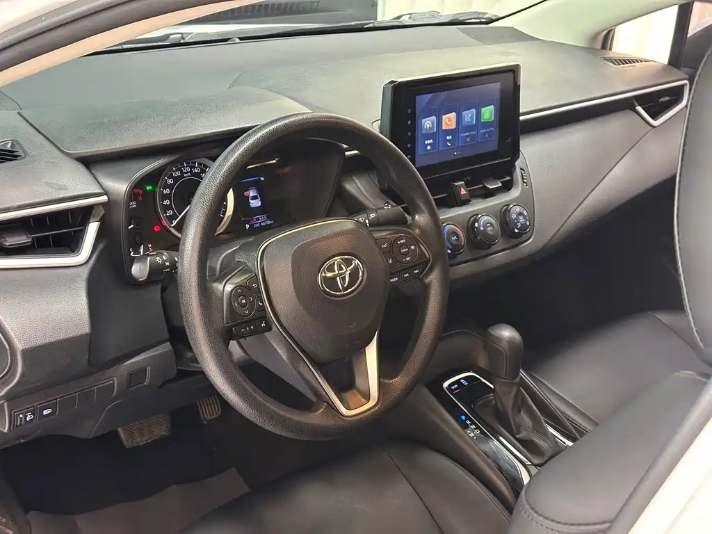 Toyota Corolla 2022 — фото 10