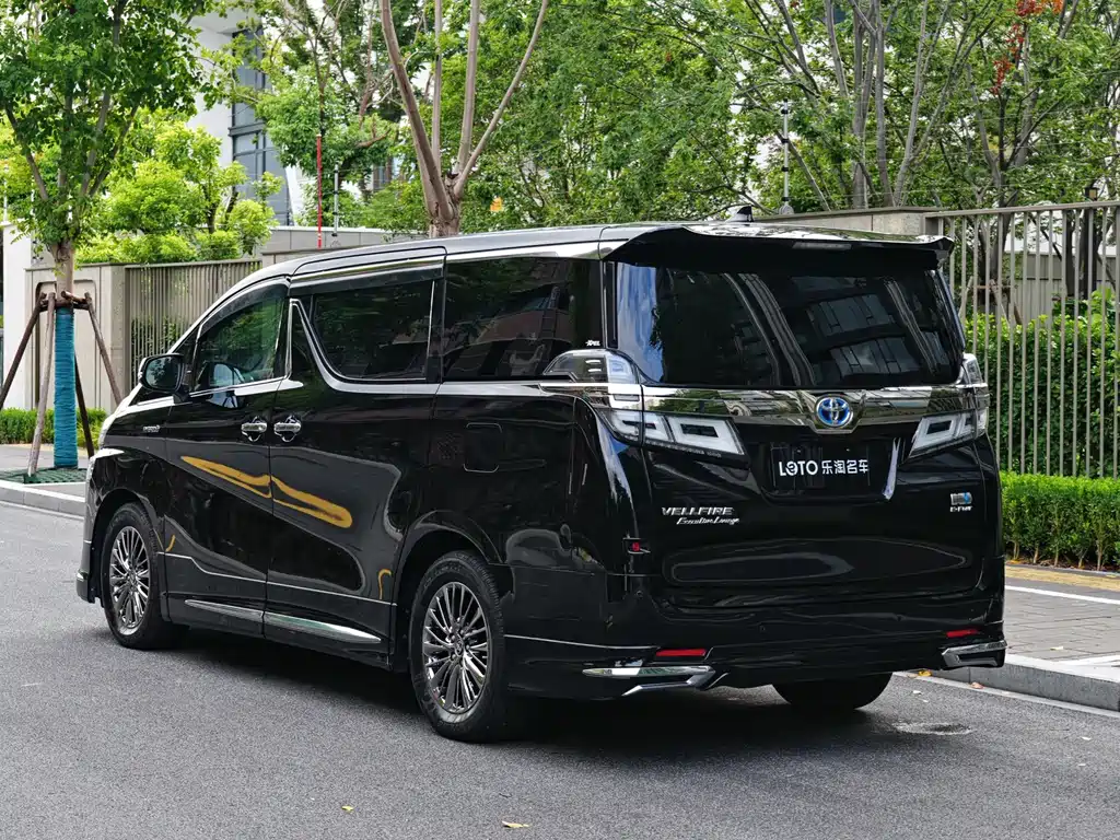 Toyota Vellfire 2021 — фото 4