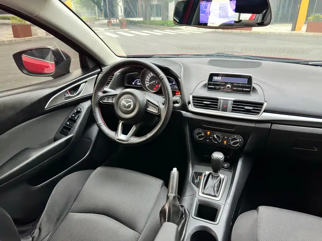 Mazda 3 Angkesela 2017 — фото 16
