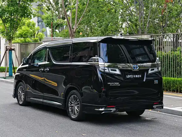 Toyota Vellfire 2021