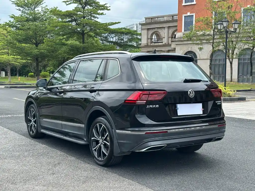 Volkswagen Tiguan L 2019 — фото 15