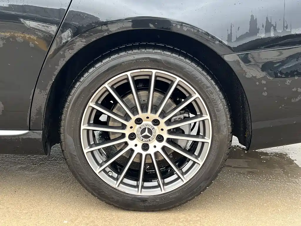 Mercedes-Benz E-Class 2024