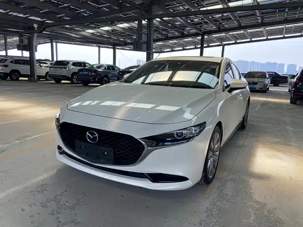 Mazda 3 Axela 2023