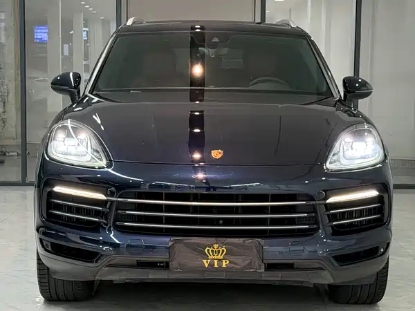 Porsche Cayenne 2022