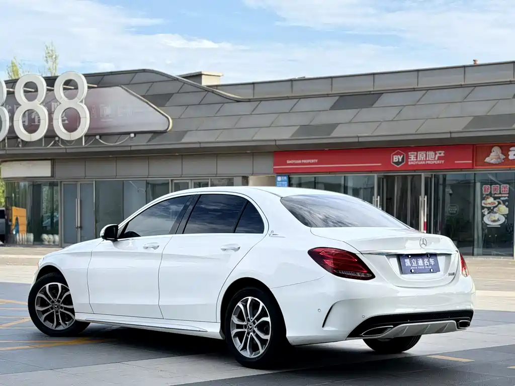 Mercedes-Benz C-Class 2019