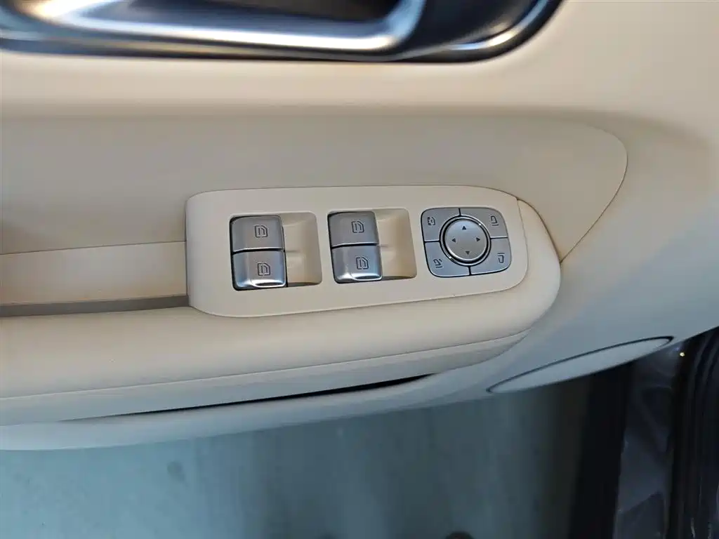 Li Auto Li L9 2023