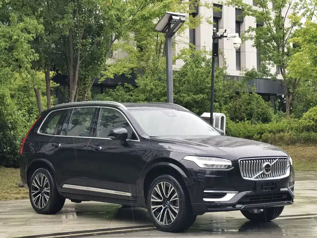 Volvo XC90 Plug-In Hybrid 2023 — фото 4