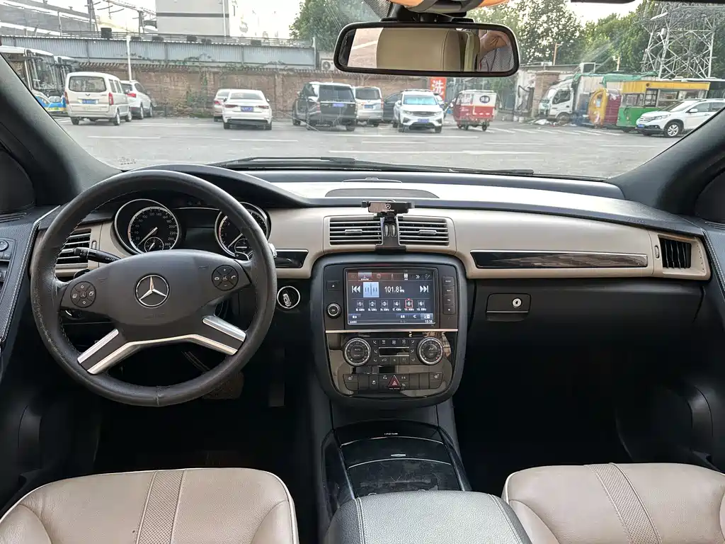 Mercedes-Benz R-Class 2014 — фото 12