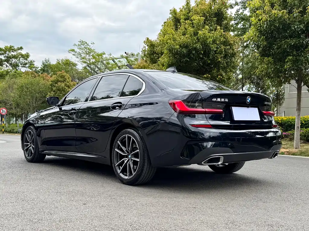 BMW 3 Series 2022