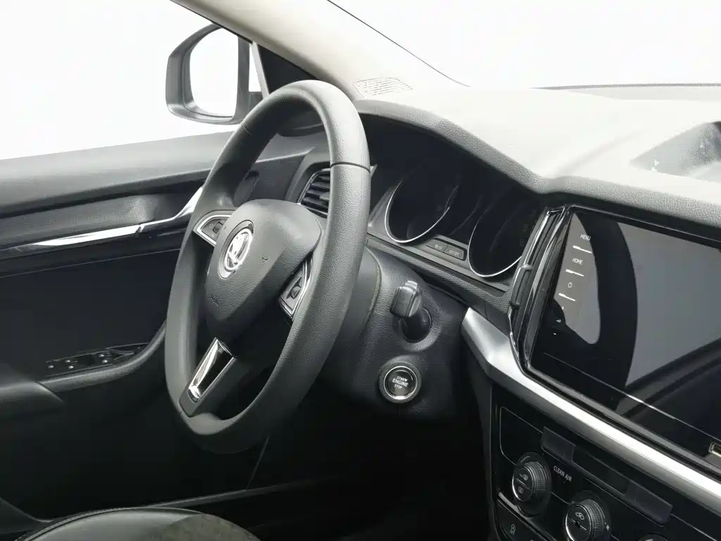 Skoda Kamiq 2020 — фото 22