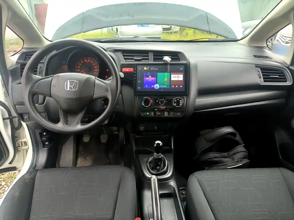 Honda Fit 2018 — фото 10