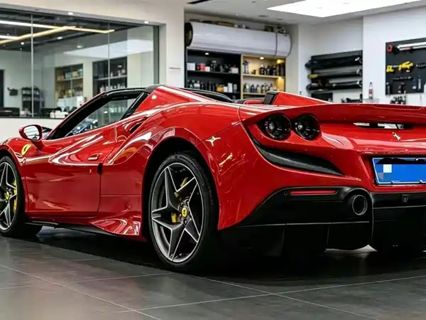 Ferrari F8 2022