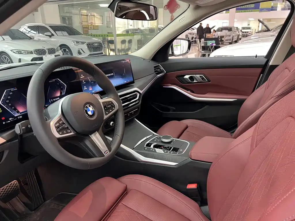 BMW 3 Series 2023 — фото 12