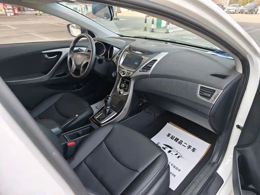Hyundai Elantra Langdong 2017 — фото 8