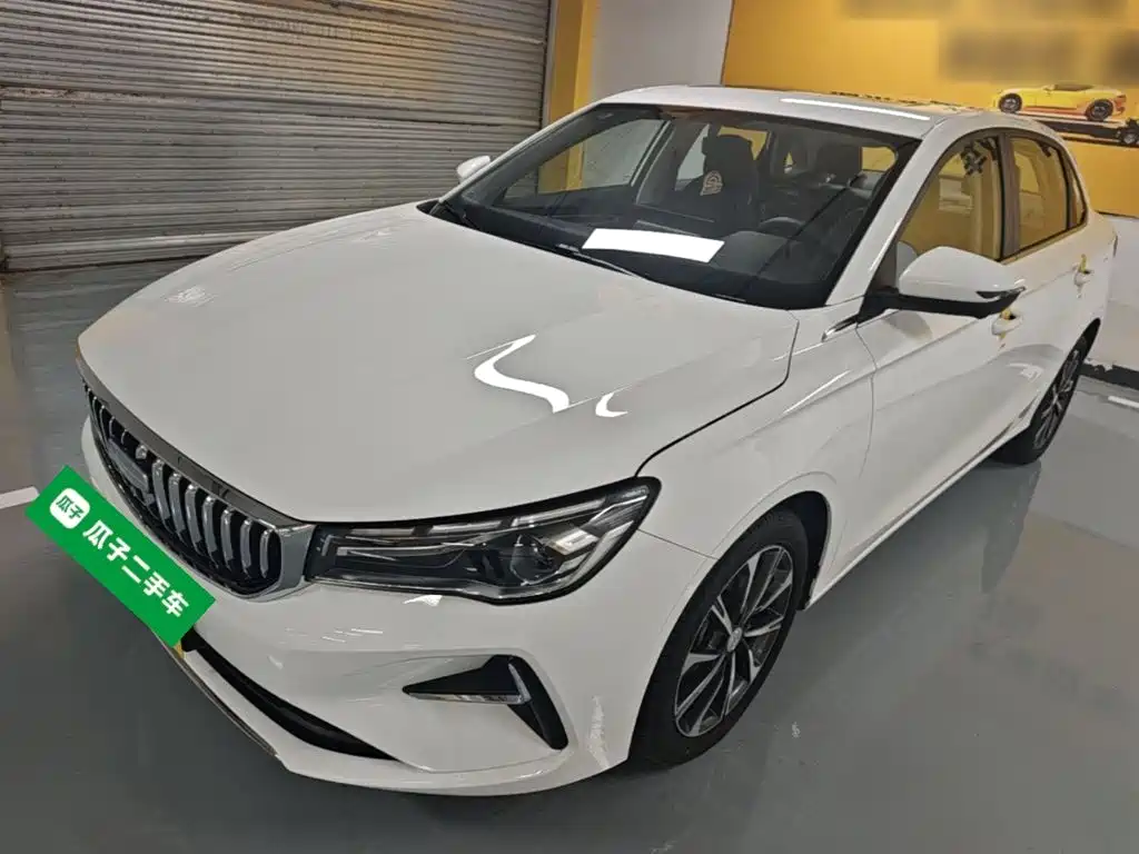 Geely Emgrand 2025