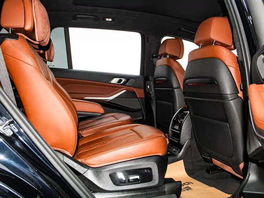 BMW X7 2022 — фото 27