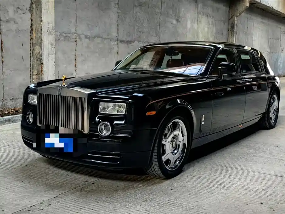 Rolls-Royce Phantom 2011 — фото 1