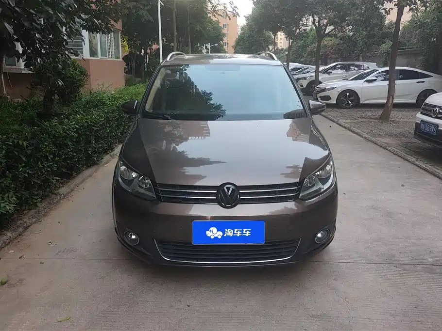 Volkswagen Touran 2012