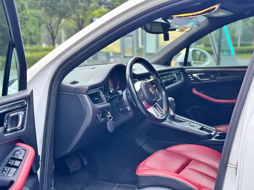 Porsche Macan 2015