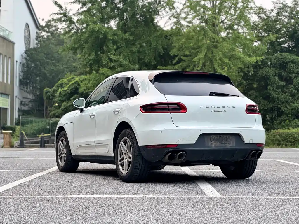 Porsche Macan 2015 — фото 15