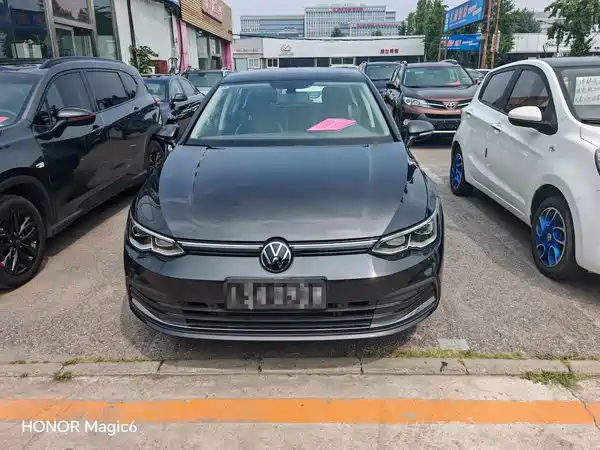 Volkswagen Golf 2023