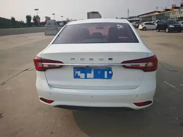 Roewe i5 2019