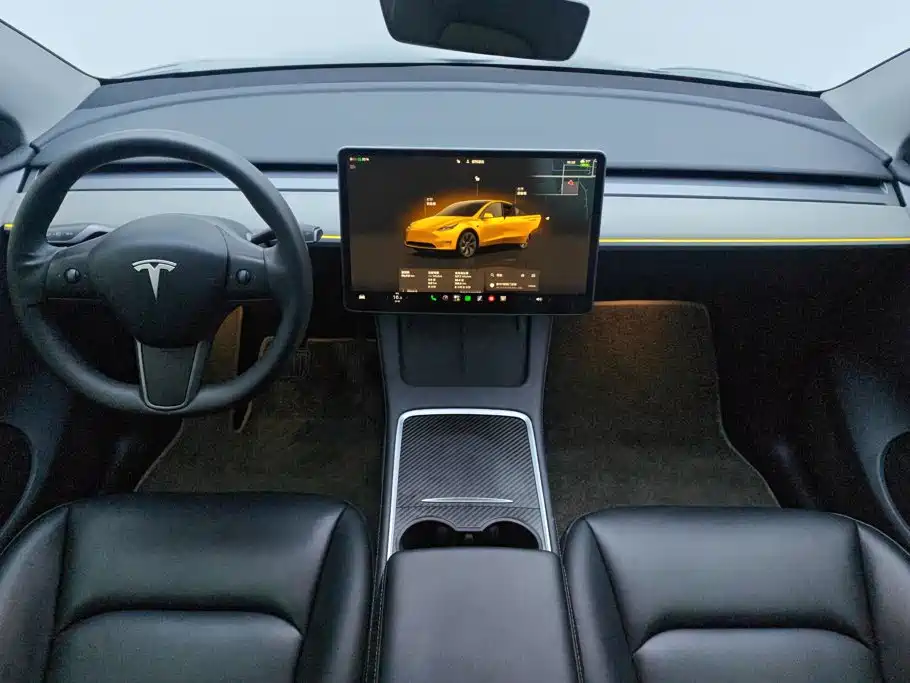 Tesla Model Y 2024 — фото 12