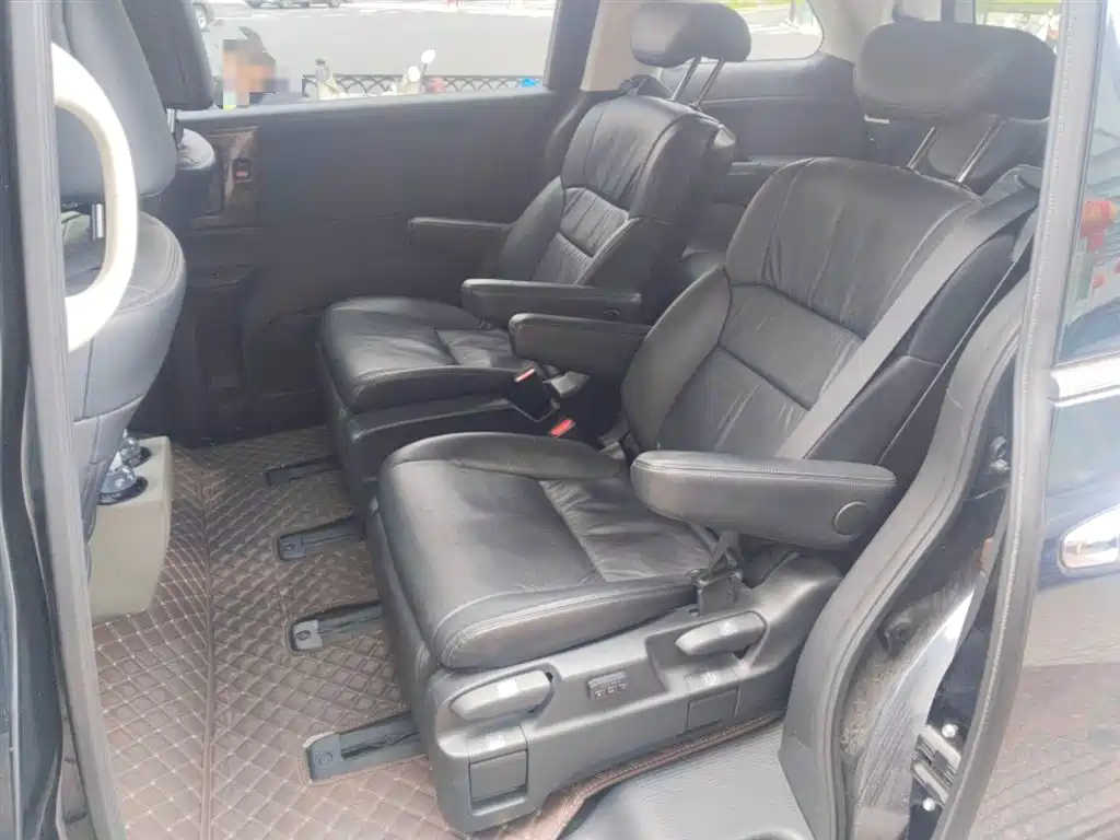 Honda Odyssey 2017 — фото 15