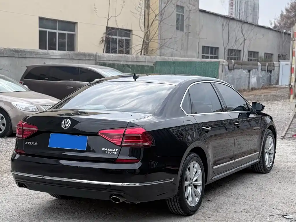 Volkswagen Passat 2019 — фото 6