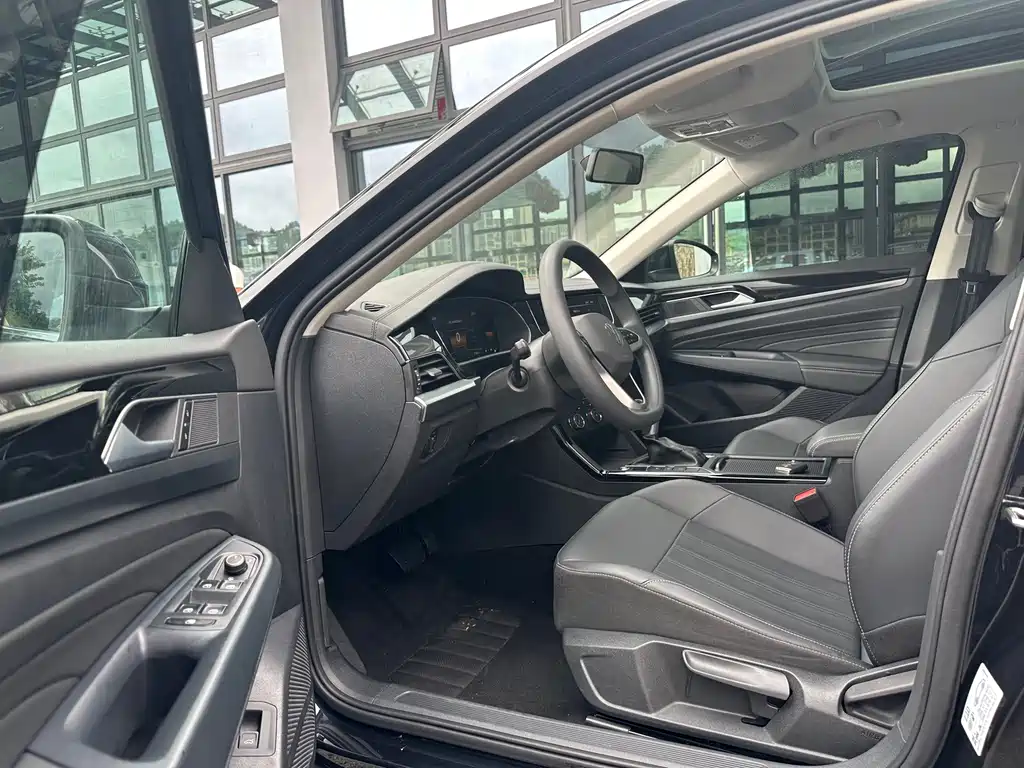 Volkswagen Passat 2025