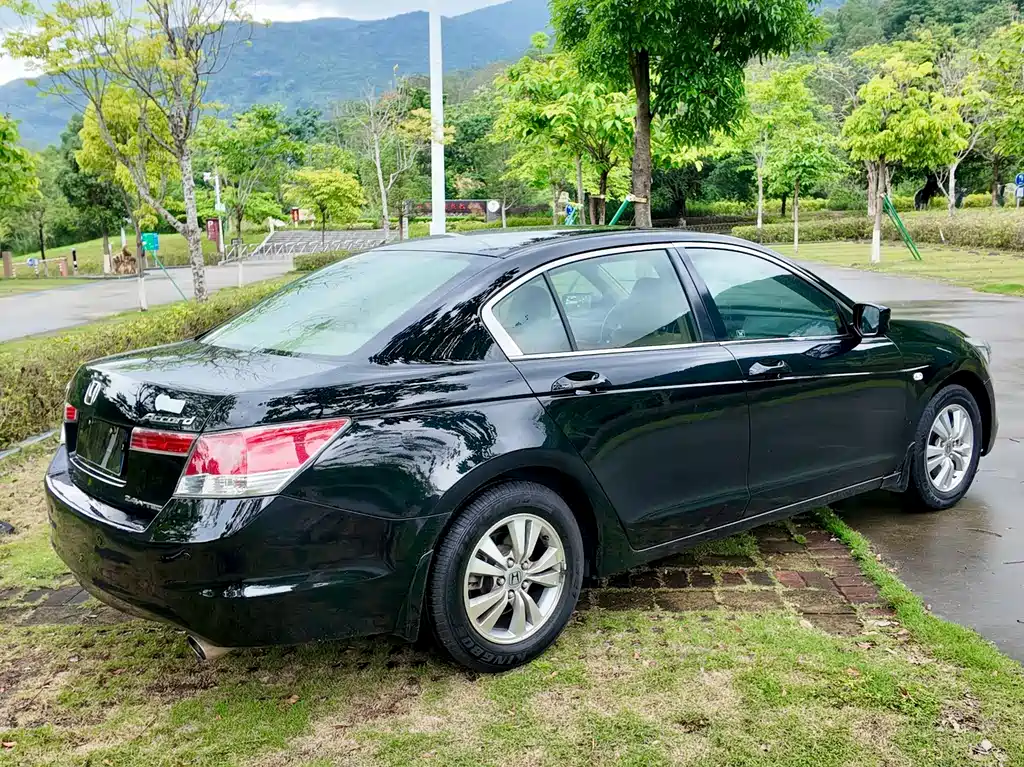 Honda Accord 2009 — фото 16