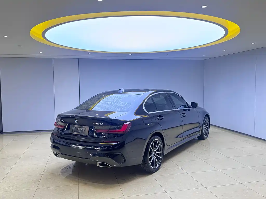 BMW 3 Series 2021