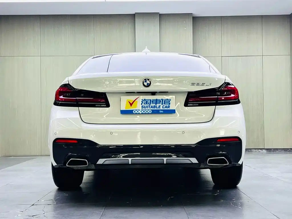 BMW 5 Series 2022