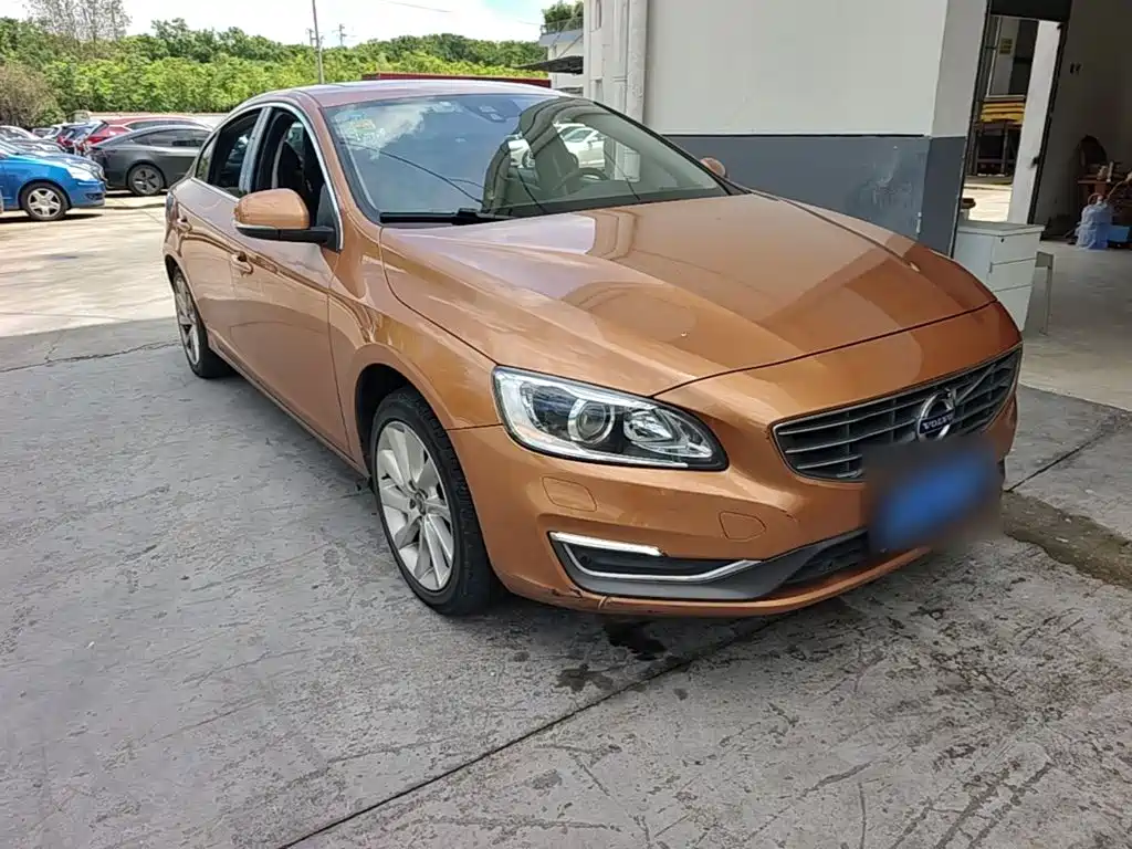 Volvo S60 2015 — фото 4