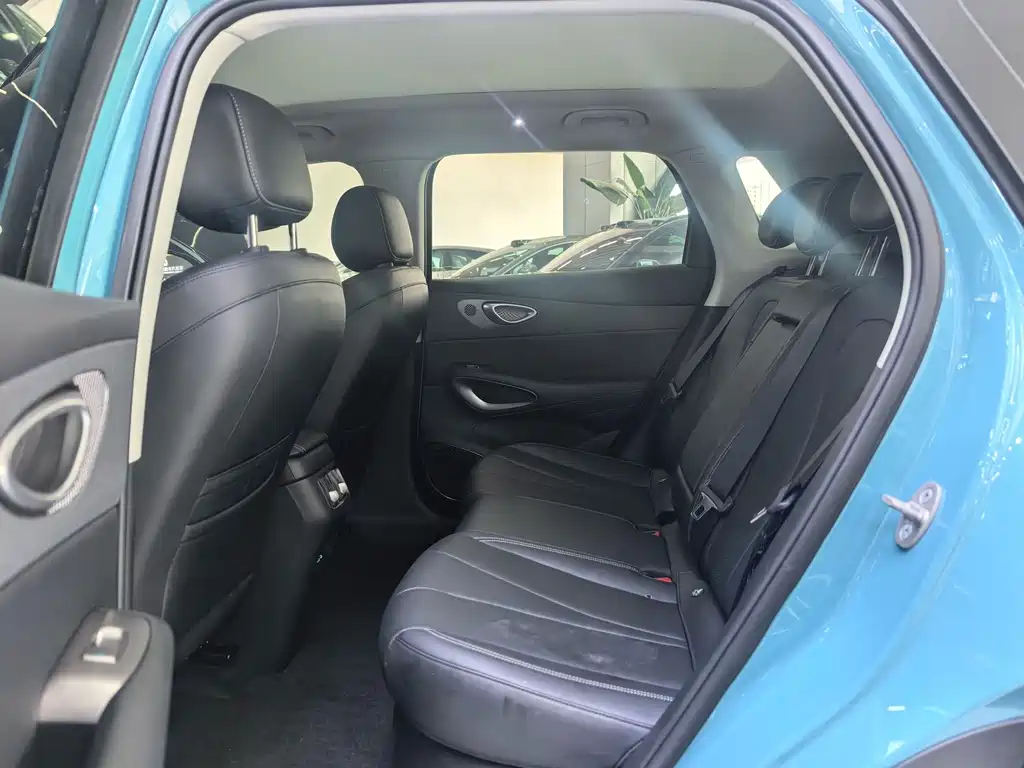 BYD Sealion 05 EV 2025 — фото 14
