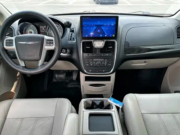 Chrysler Grand Voyager 2015