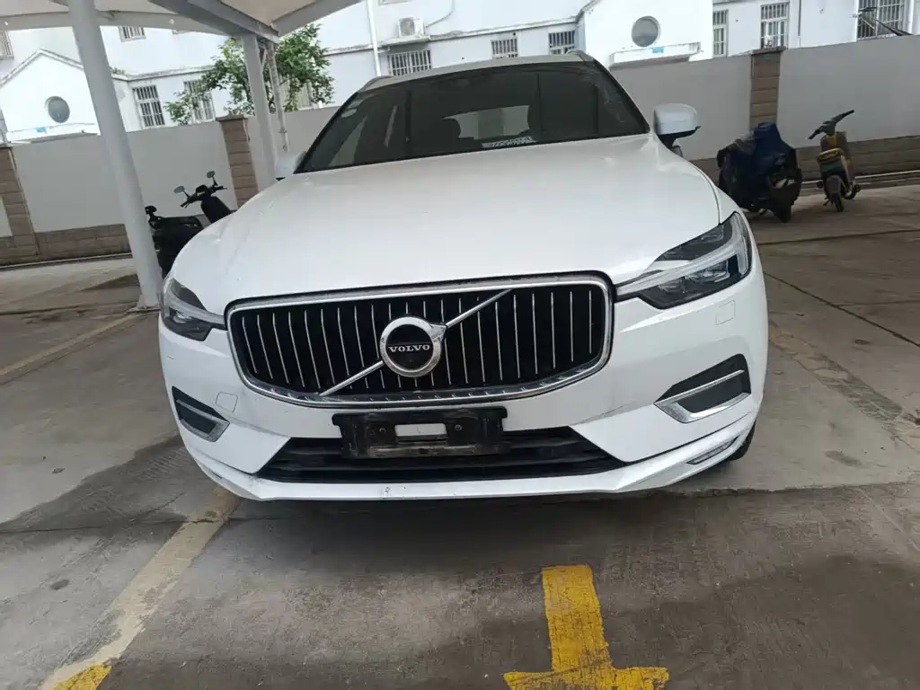 Volvo XC60 2021 — фото 2