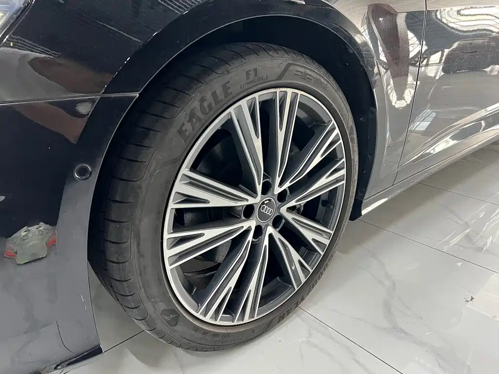 Audi A6L 2023 — фото 18