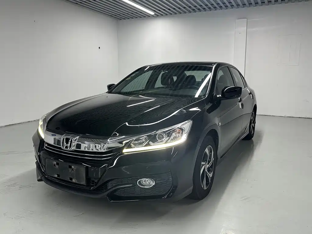 Honda Accord 2017 — фото 1